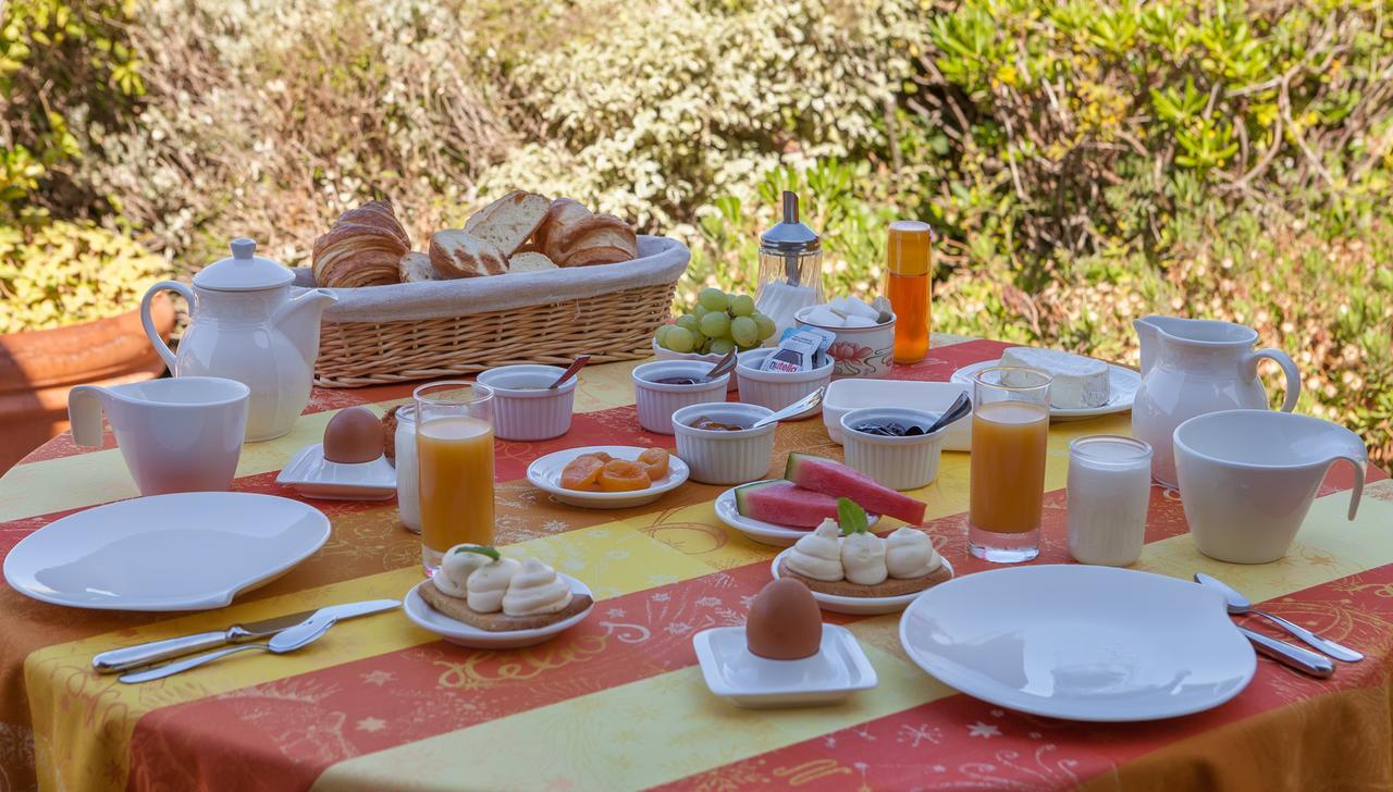 L' Escapade Hotel & Restaurant Le Pradet Kültér fotó